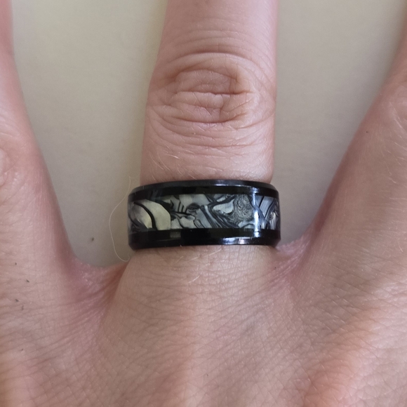 🌫 Smokey Black Steel Ring - Picture 3 of 4